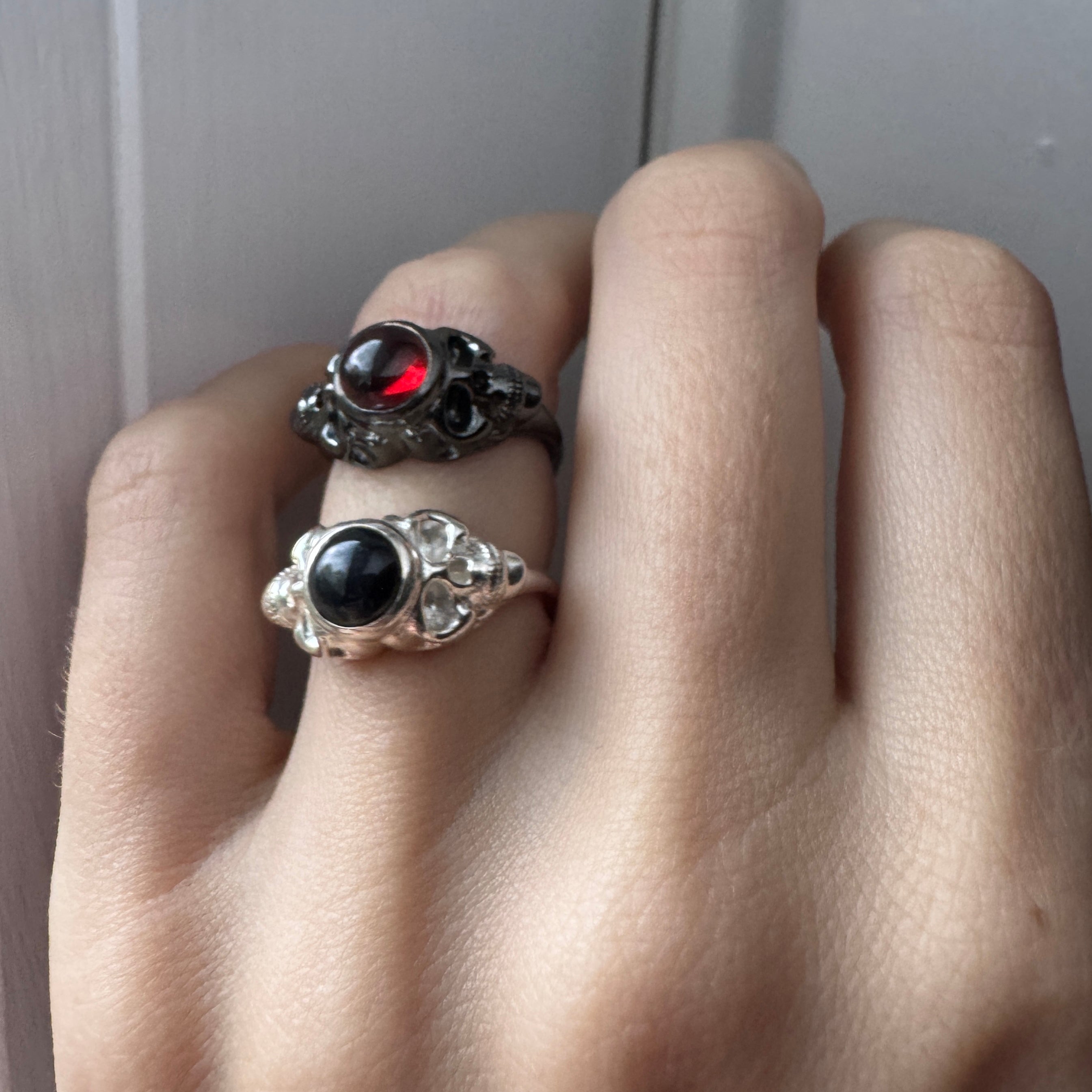 SKULLY DOUBLE HEADED SKULL GARNET