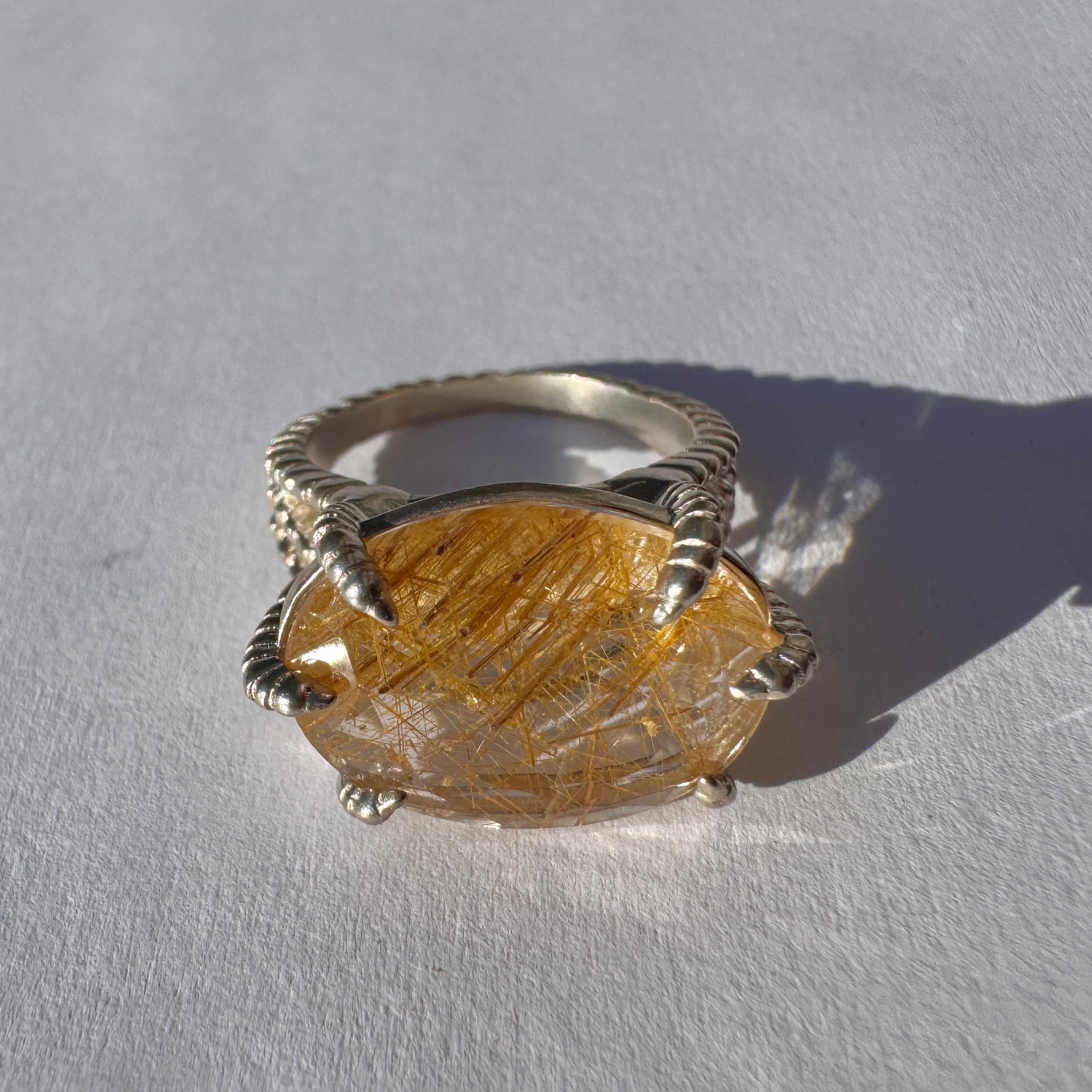 RAVEN'S HEART CLAW RING