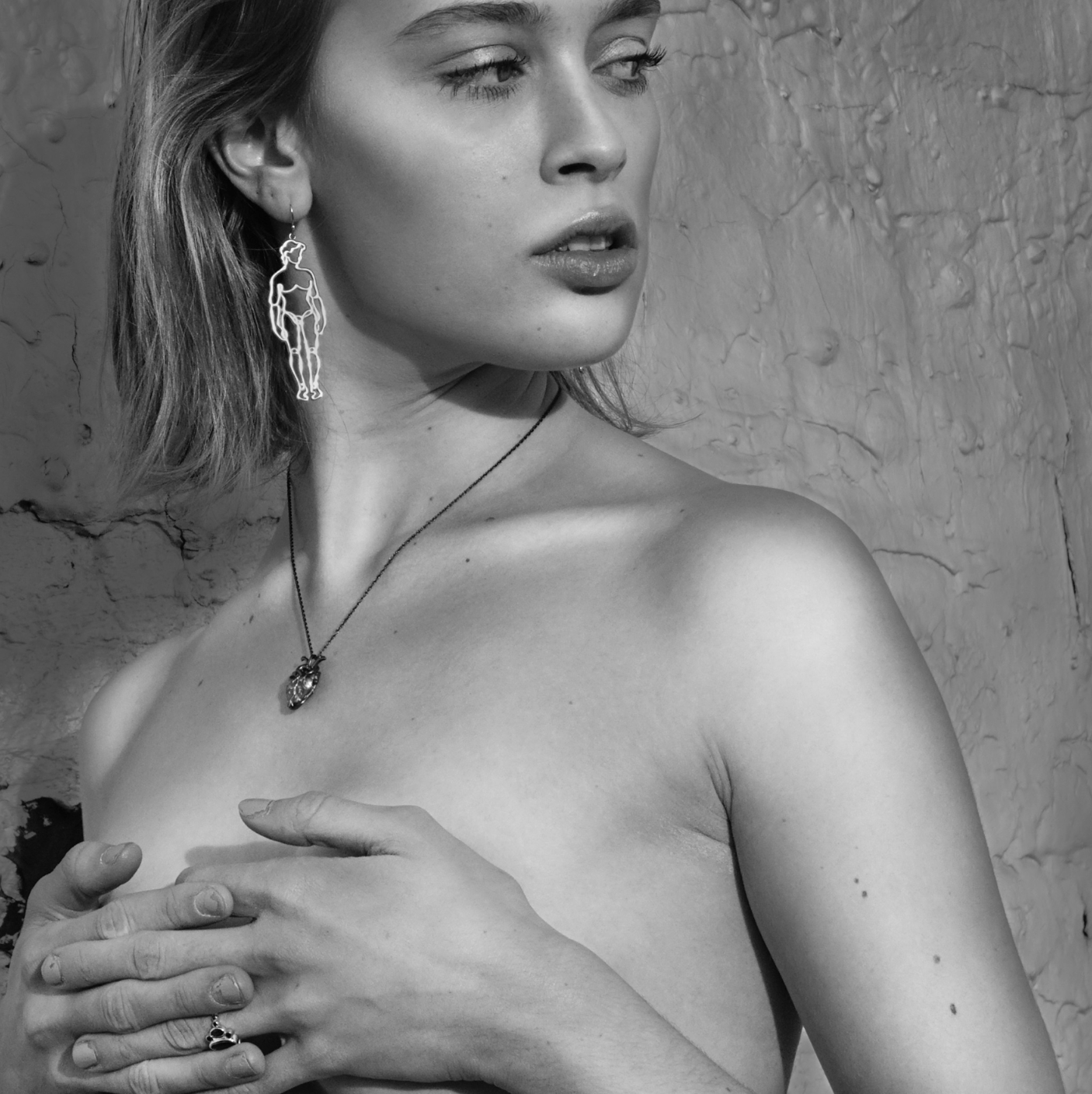 BLACK HEARTS CLUB LOCKET - VERAMEAT