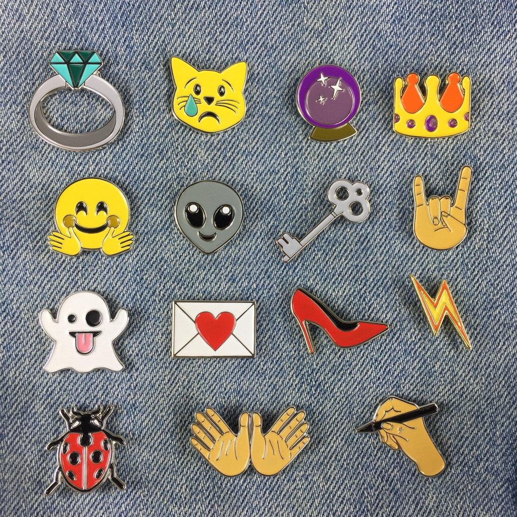 Emoji Yas Queen Pin - VERAMEAT