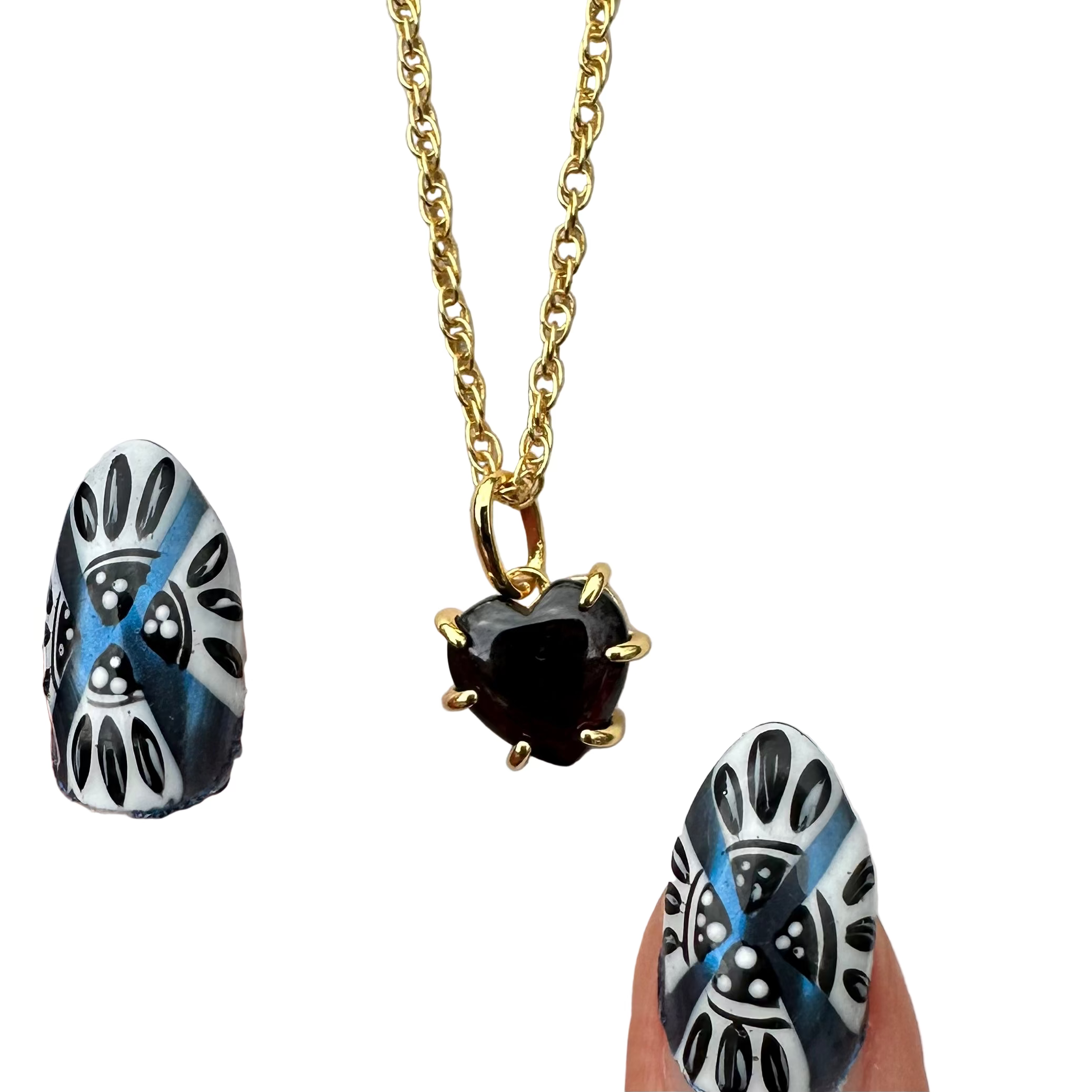 CLAWS HEART NECKLACE GIFT