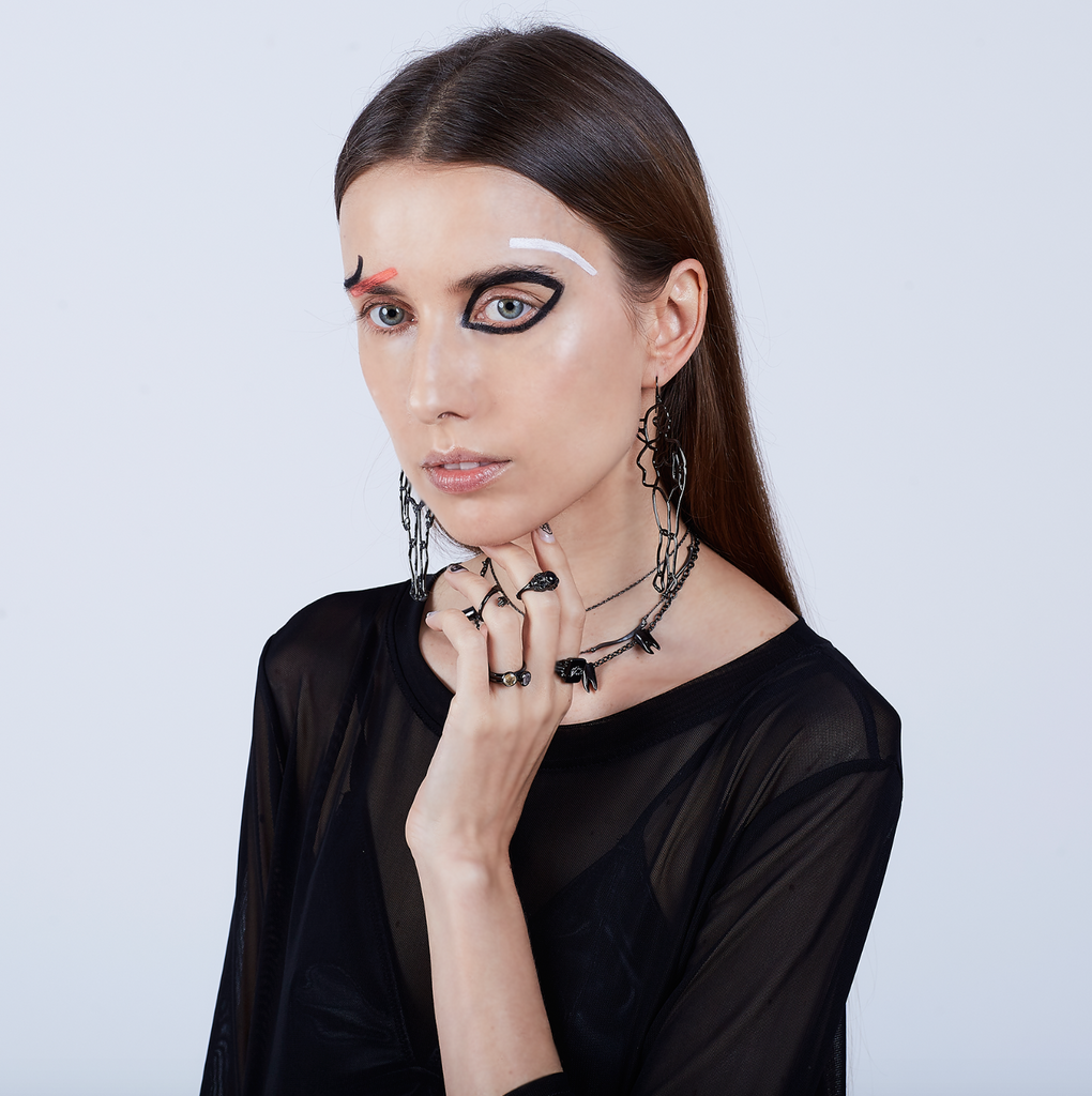 He Midnight Wire Art Earring - VERAMEAT