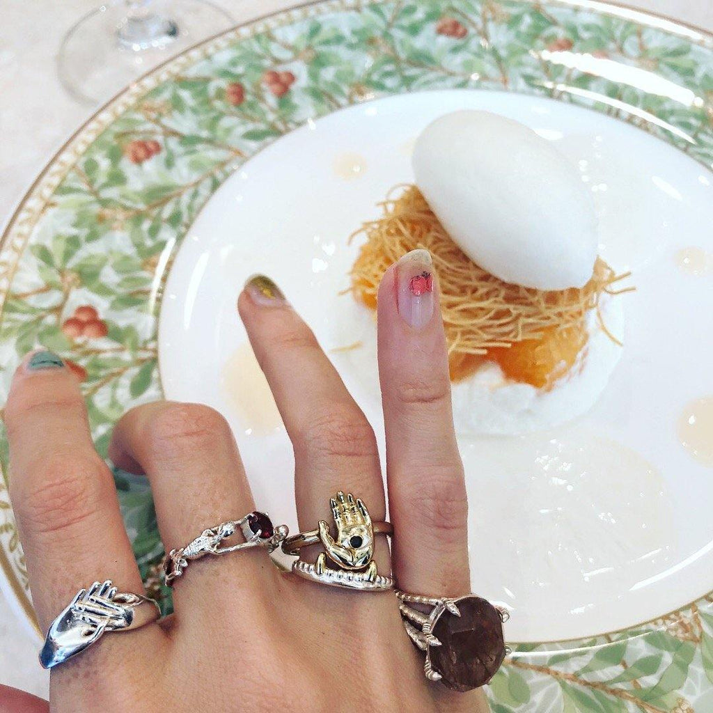 HEALING HANDS RING - VERAMEAT