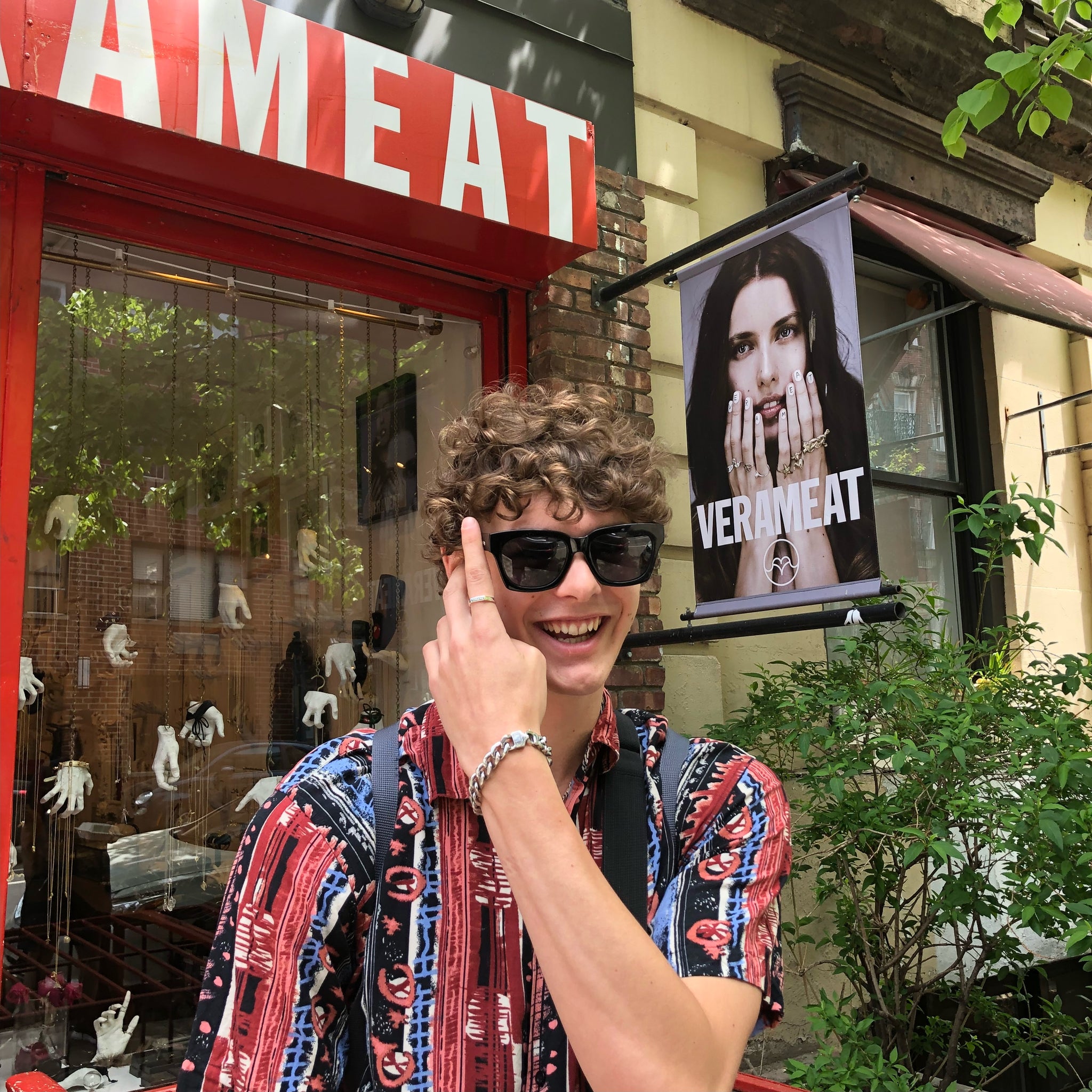 KILLER STARE SUNGLASSES – VERAMEAT