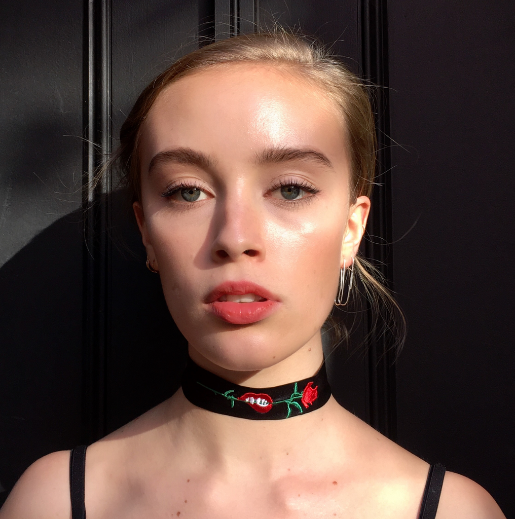 Passion Bite Silk Choker - VERAMEAT